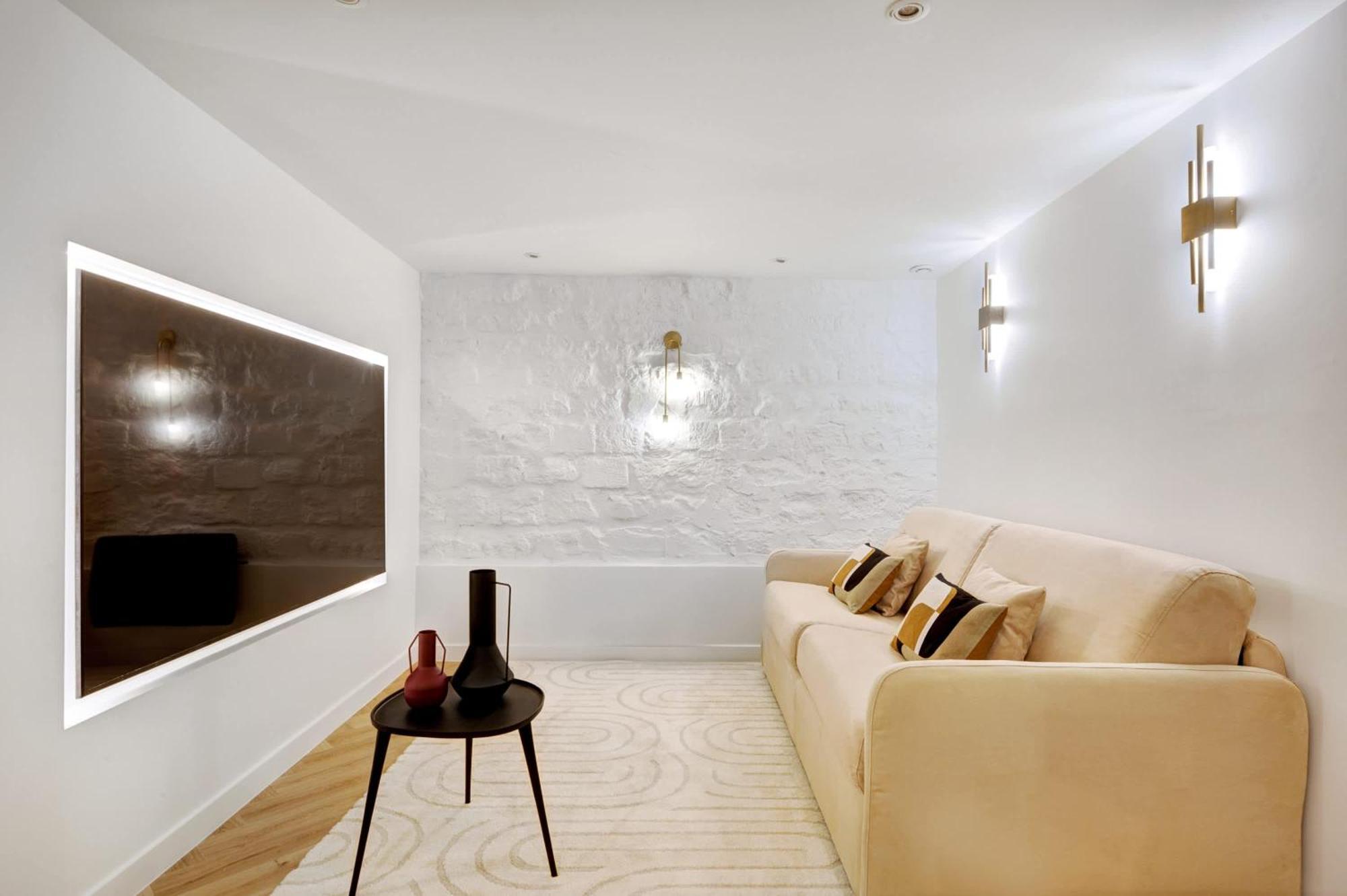 Duplex Luxueux Avec Billard Et Baignoire Apartment Paris